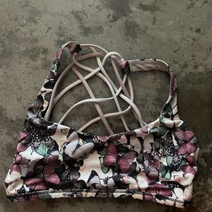 Lululemon sports bra